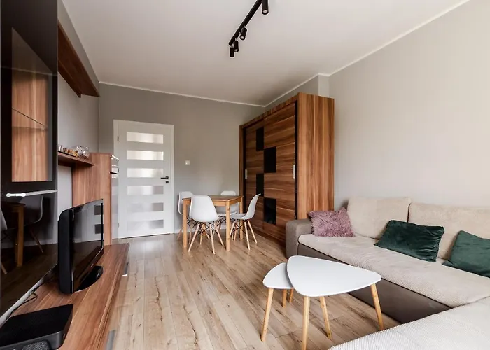 Avis Aleja Pilsudskiego *