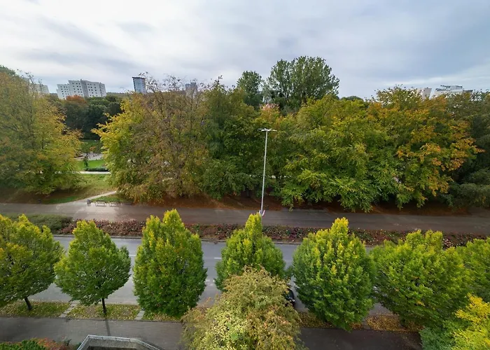 Avis Aleja Pilsudskiego *